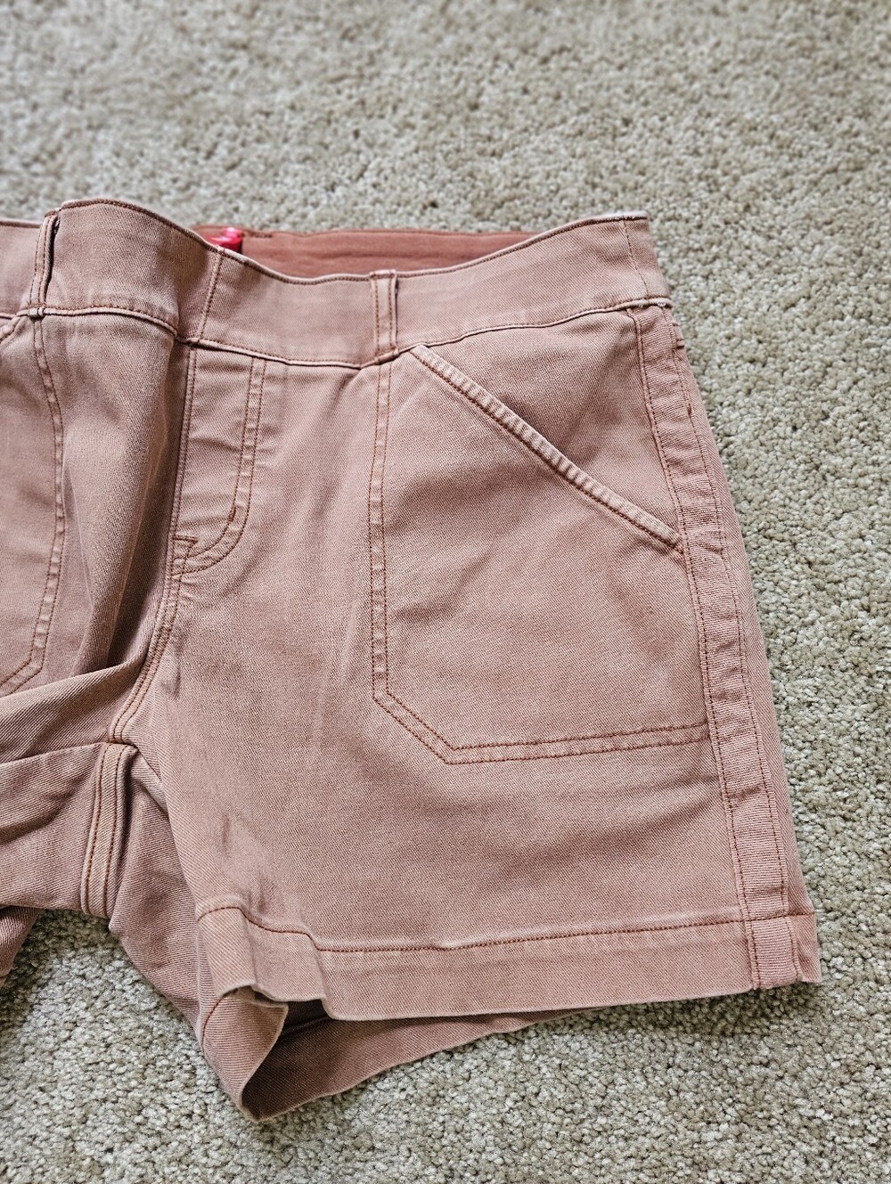 Spanx Women's Stretch Twill Shorts Size M - Picture 3 of 5